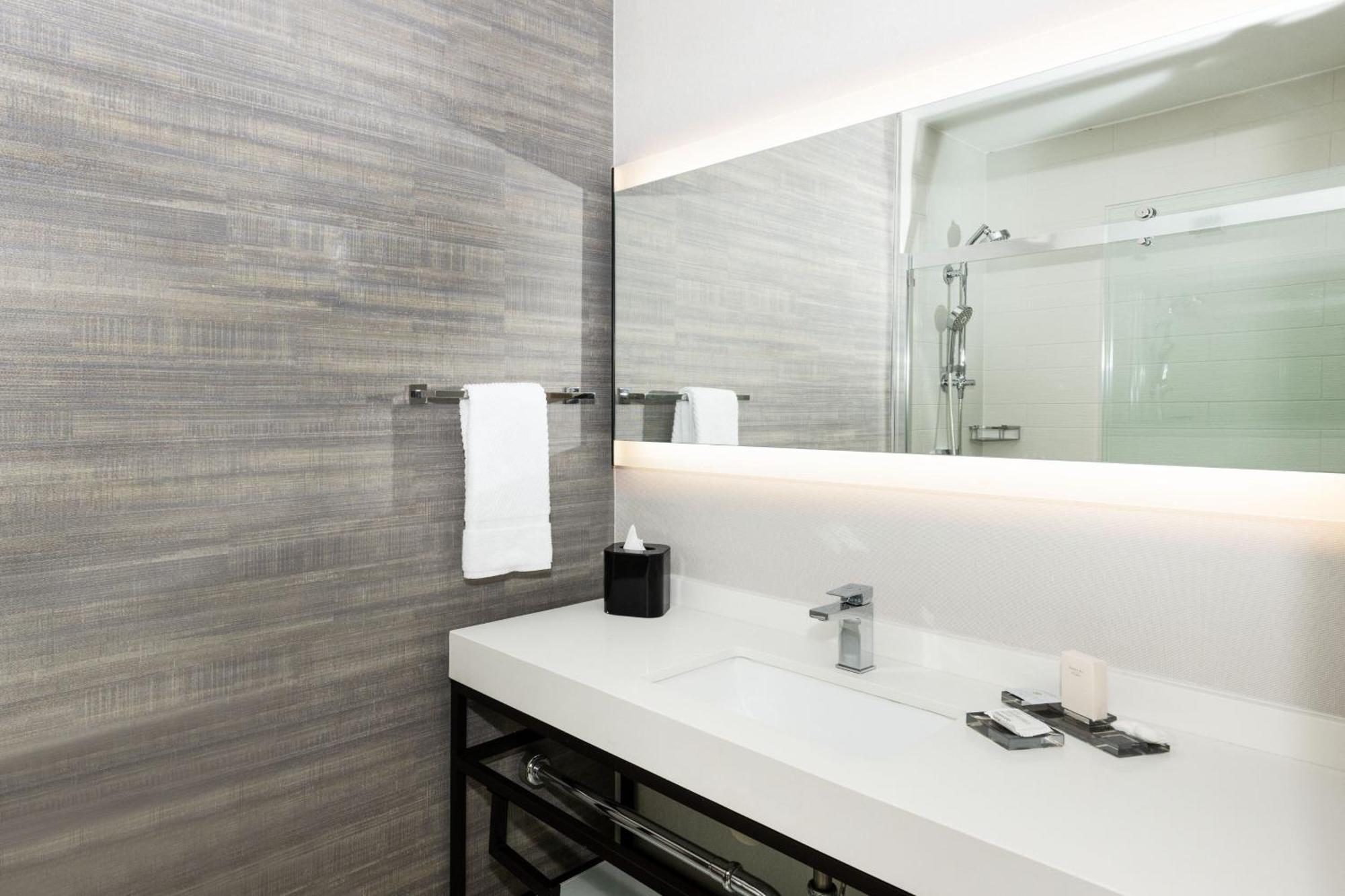 King Room Concierge Level